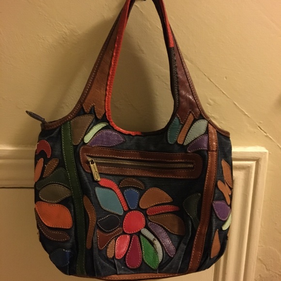 Amari Leather bag - Picture 2 of 8